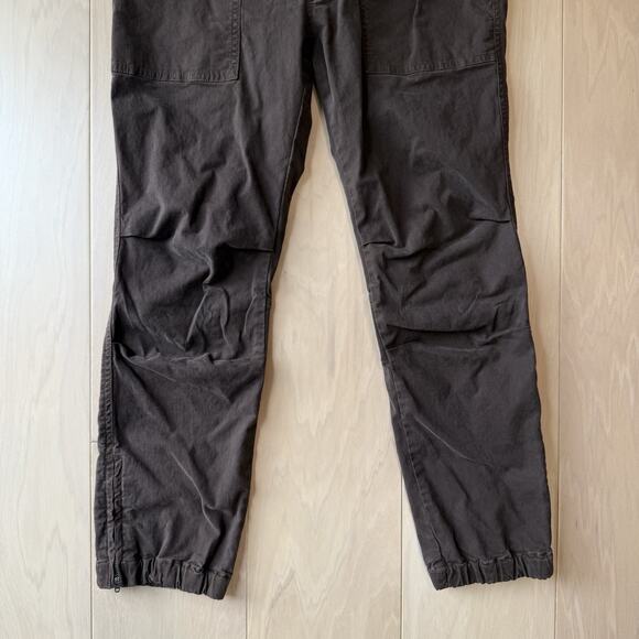 Vuori Performance Jogger Women's M Maroon Comfy Sweatpants Loungewear Yoga - Picture 4 of 8